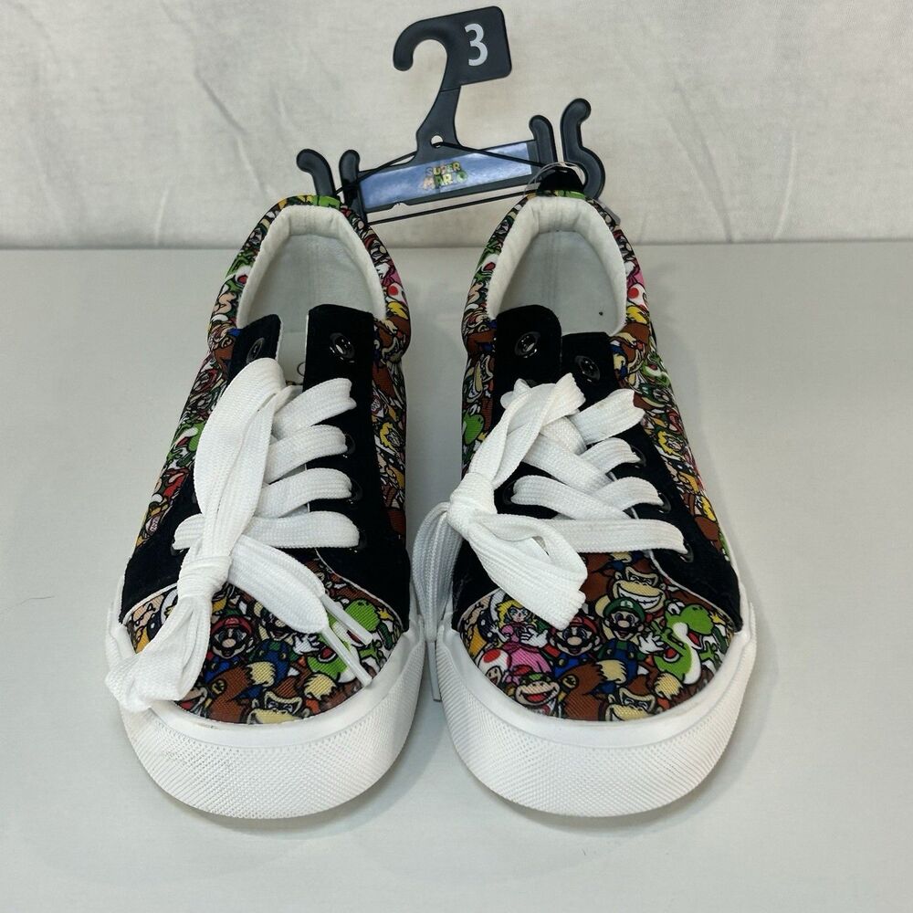 Nintendo Super Mario Graphic Canvas Lace-Up Sneaker Shoes Unisex Youth Size 3 - Picture 2 of 8